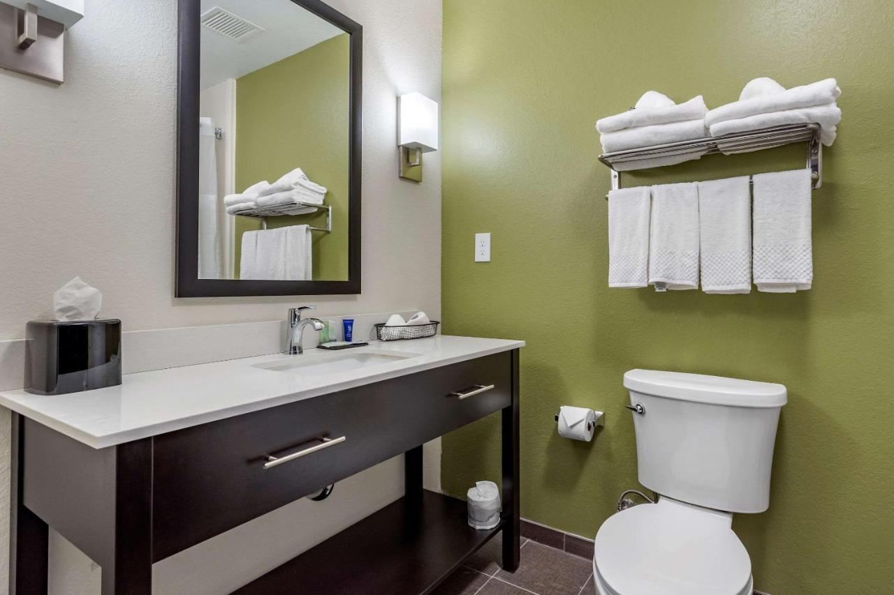 Sleep Inn & Suites Crosby Eksteriør billede